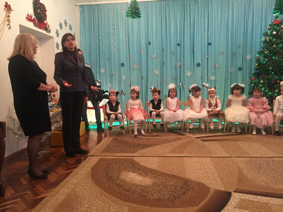 Діти інтернату в Боярці отримали подарунки до Дня Святого Миколая - Фото