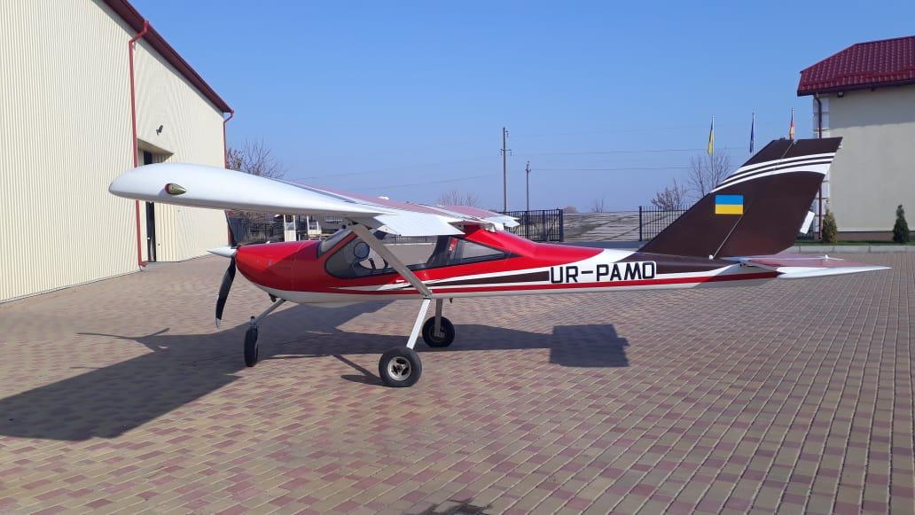 OpenMarket продав арештований літак майже за 1 млн грн  - Фото