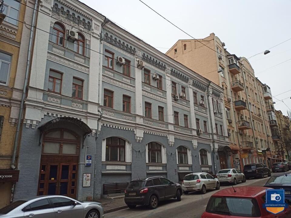 Укрексімбанк продає історичну будівлю в центрі Києва - Фото